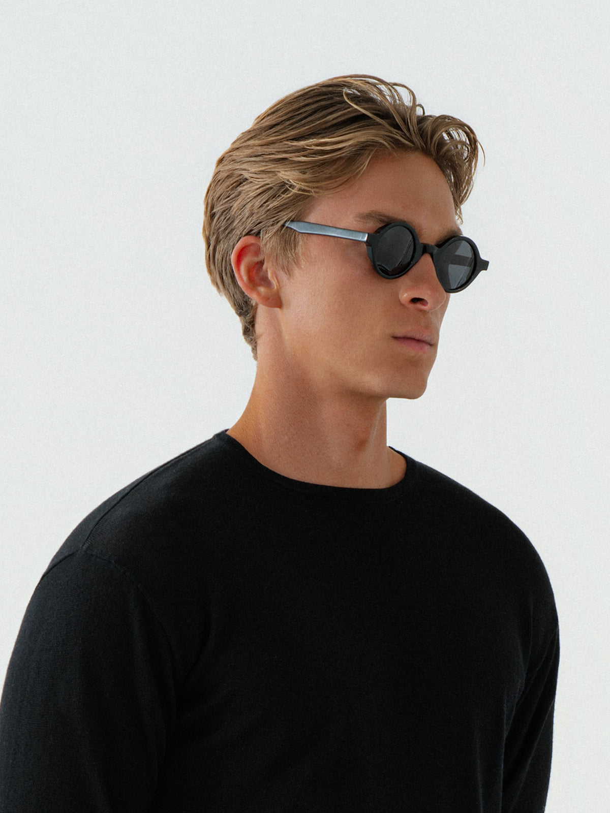 Acetate Black 002